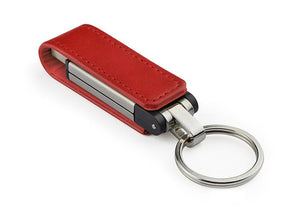 Poslovni pokloni | Promo pokloni | Promotivni USB stick s privjeskom za ključeve za lasersku gravuru logotipa, crvene boje